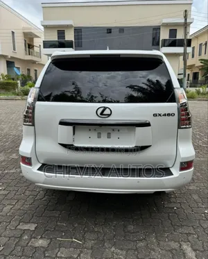 Lexus GX 460 Base 2018 White