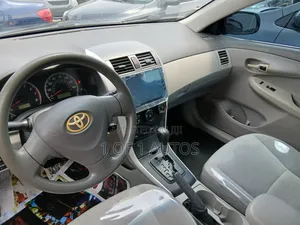 Toyota Corolla LE 4dr Sedan (1.8L 4cyl 4A) 2010 Green
