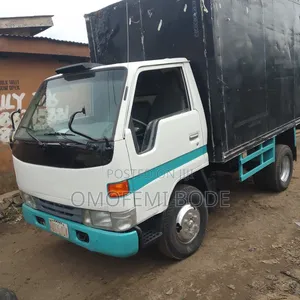 Toyota Dyna 150 Six Tyres Cover Body Petrol Engine