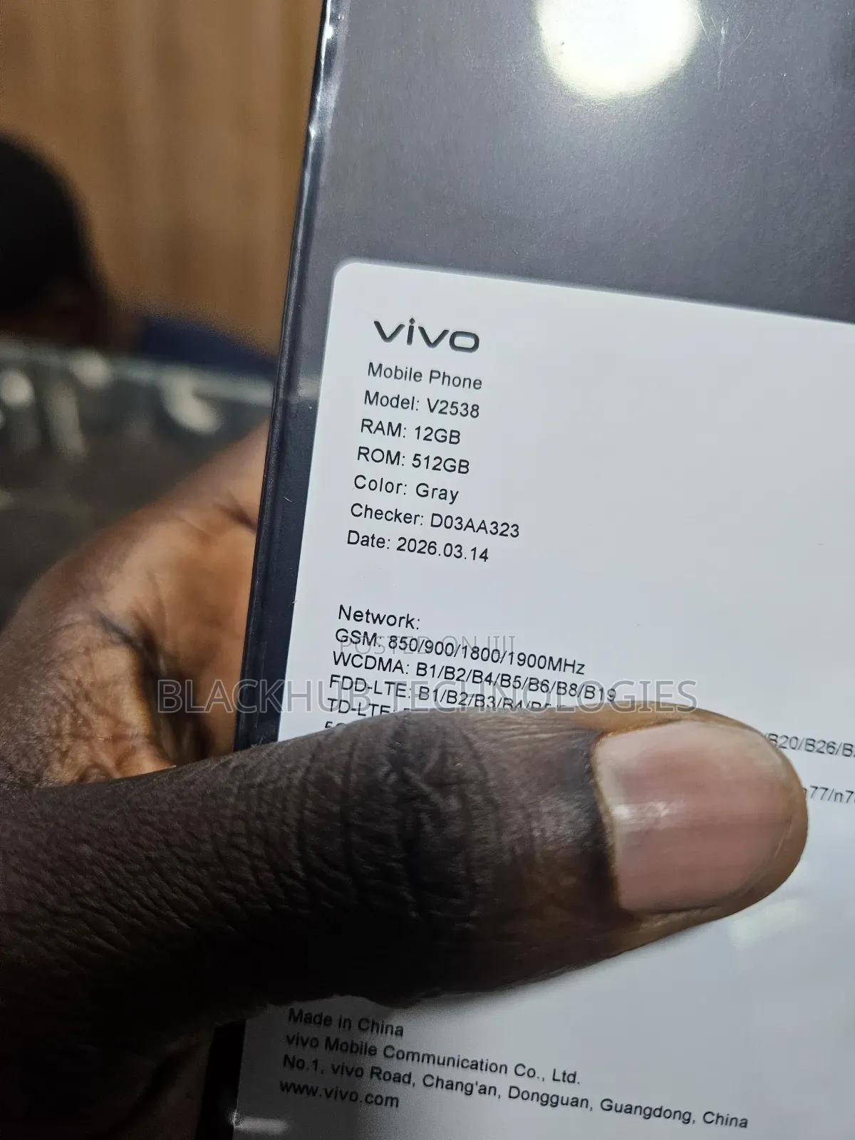 New Vivo V70 512 GB Black