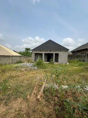 2bdrm Bungalow in Ologuneru for sale