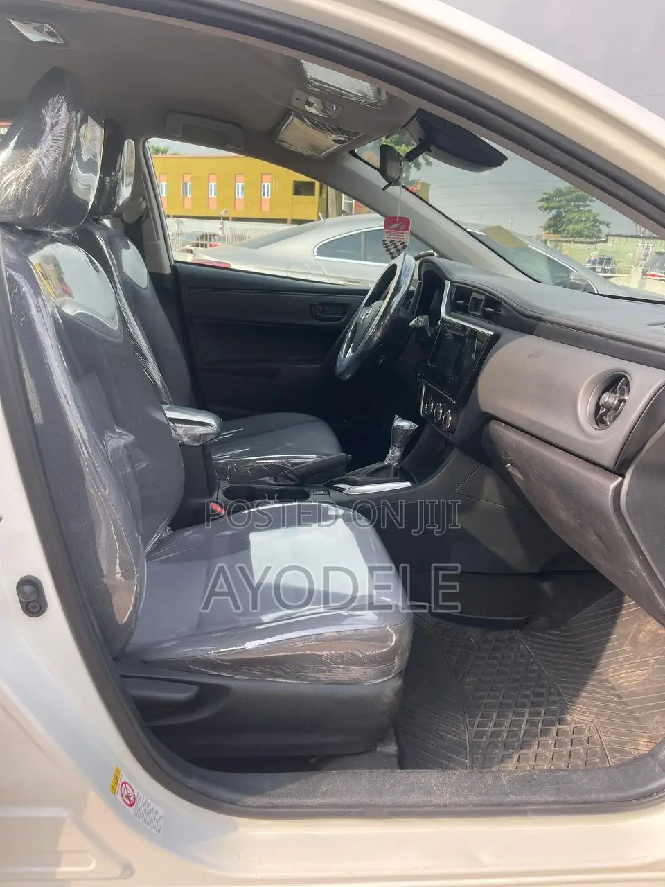 Toyota Corolla 2019 White