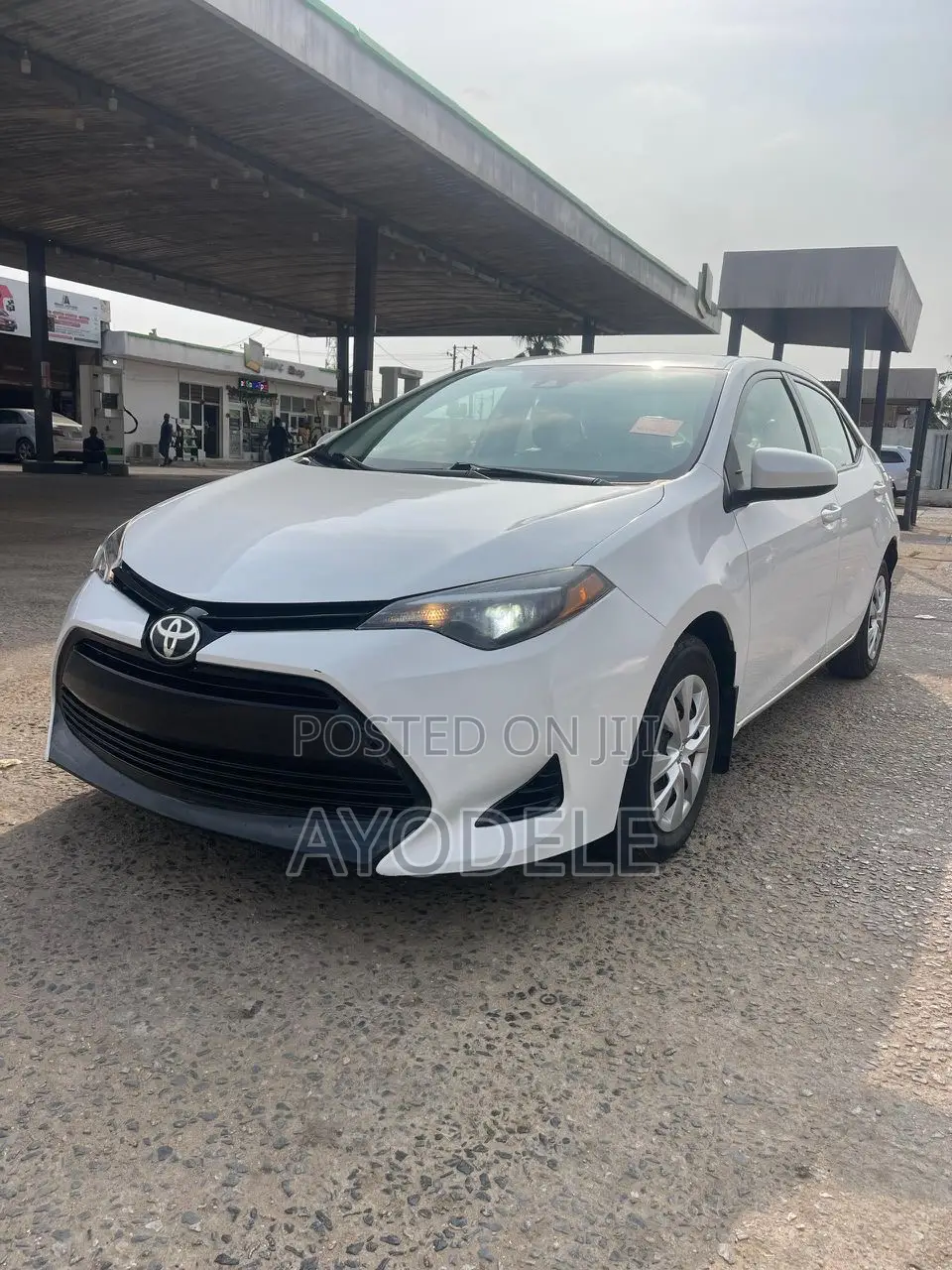 Toyota Corolla 2019 White