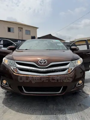 Toyota Venza XLE 2014 Brown