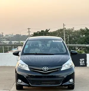 Toyota Yaris 2014 Black