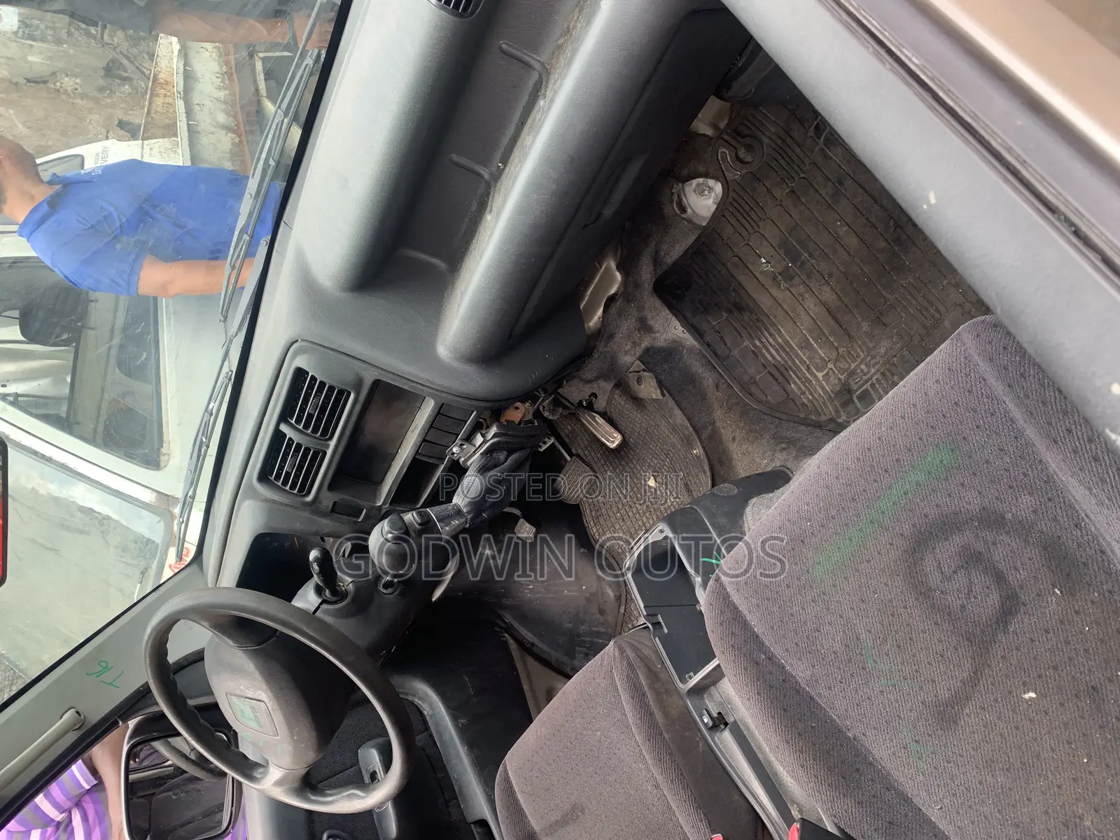 Suzuki Every 2010 Brown