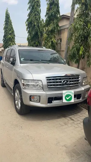 Infiniti QX56 2010 Silver