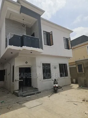 5bdrm Duplex in Omole Phase 2 for rent