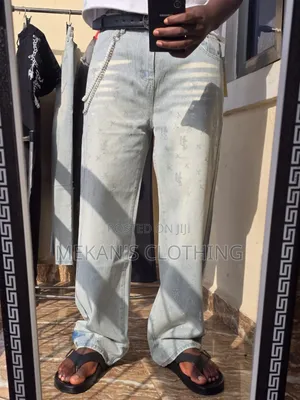 Highly Fashionable Baggy Jean