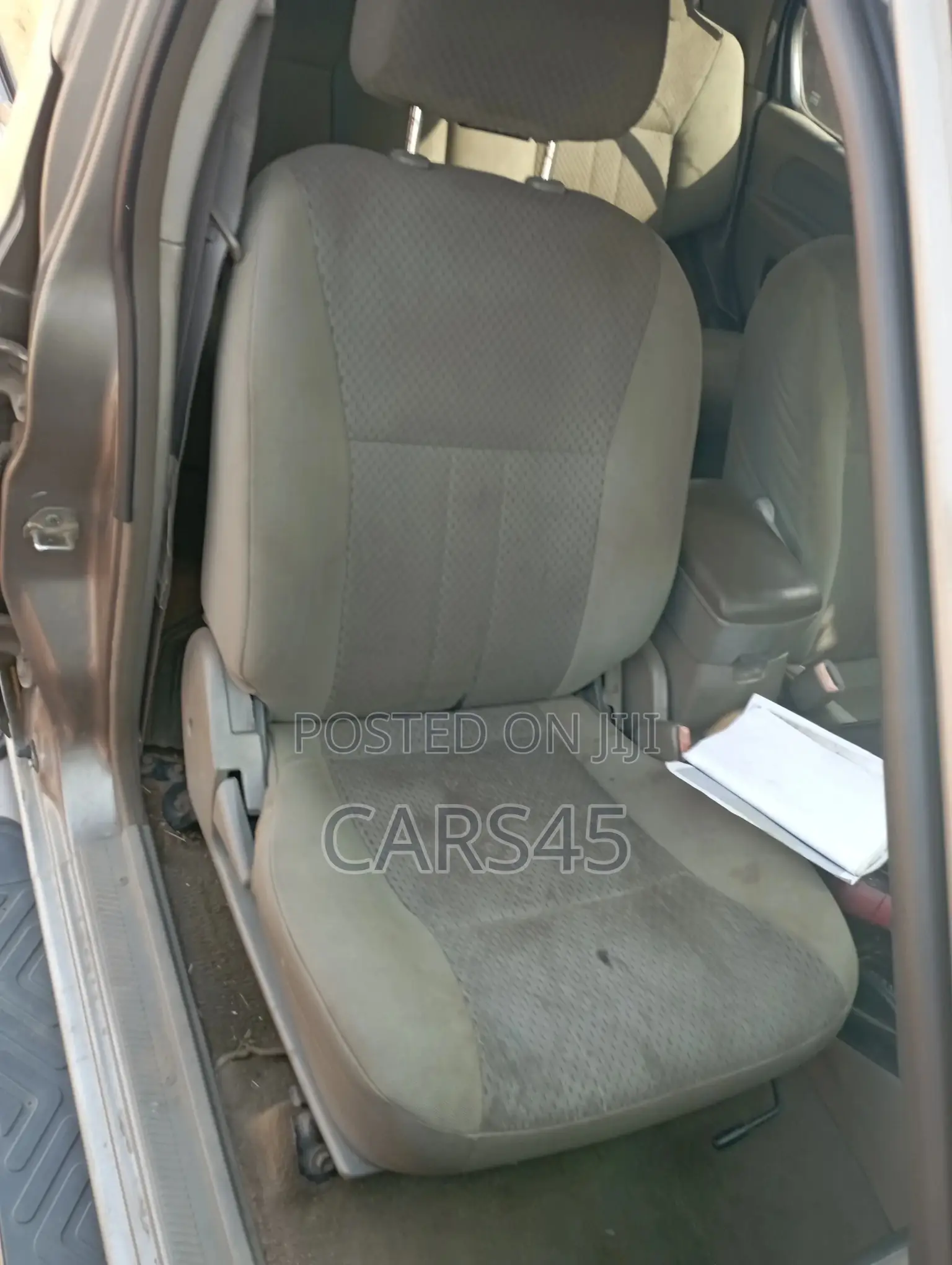 Nissan Xterra 2004 Gray