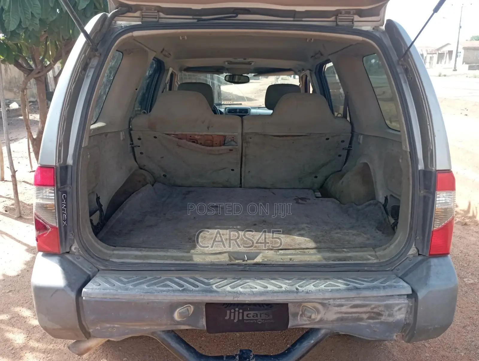 Nissan Xterra 2004 Gray