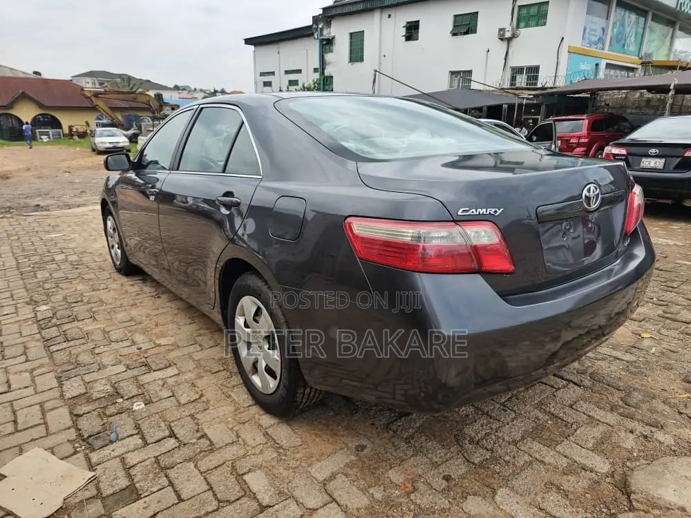 Toyota Camry 2009 Gray