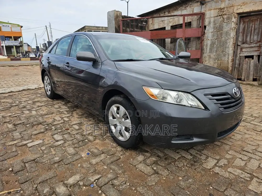 Toyota Camry 2009 Gray
