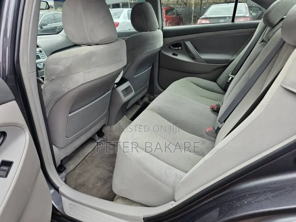Toyota Camry 2009 Gray