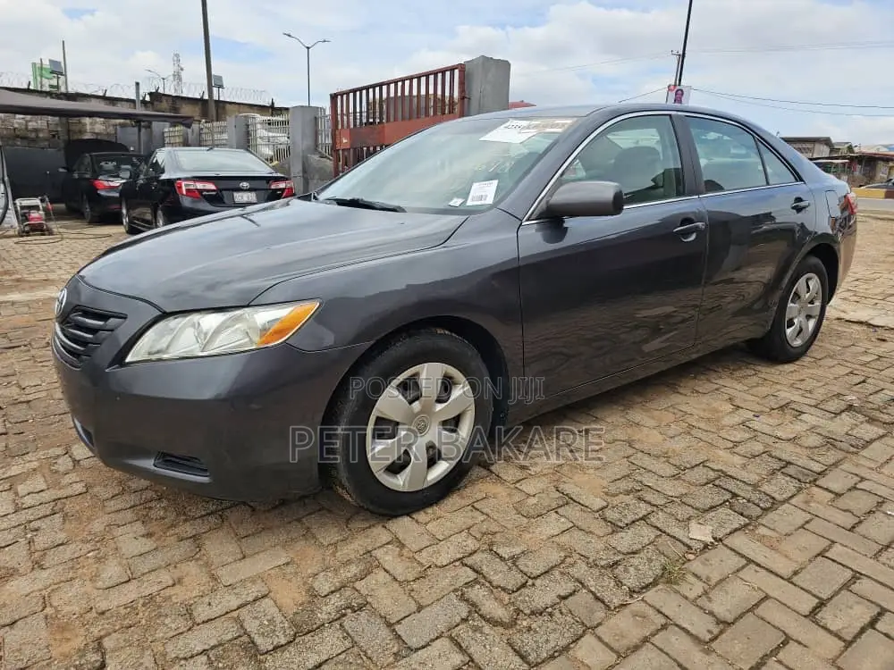 Toyota Camry 2009 Gray