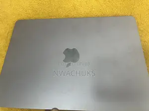 Laptop Apple MacBook Air 2022 M2 8GB Intel Core i5 HDD 256GB