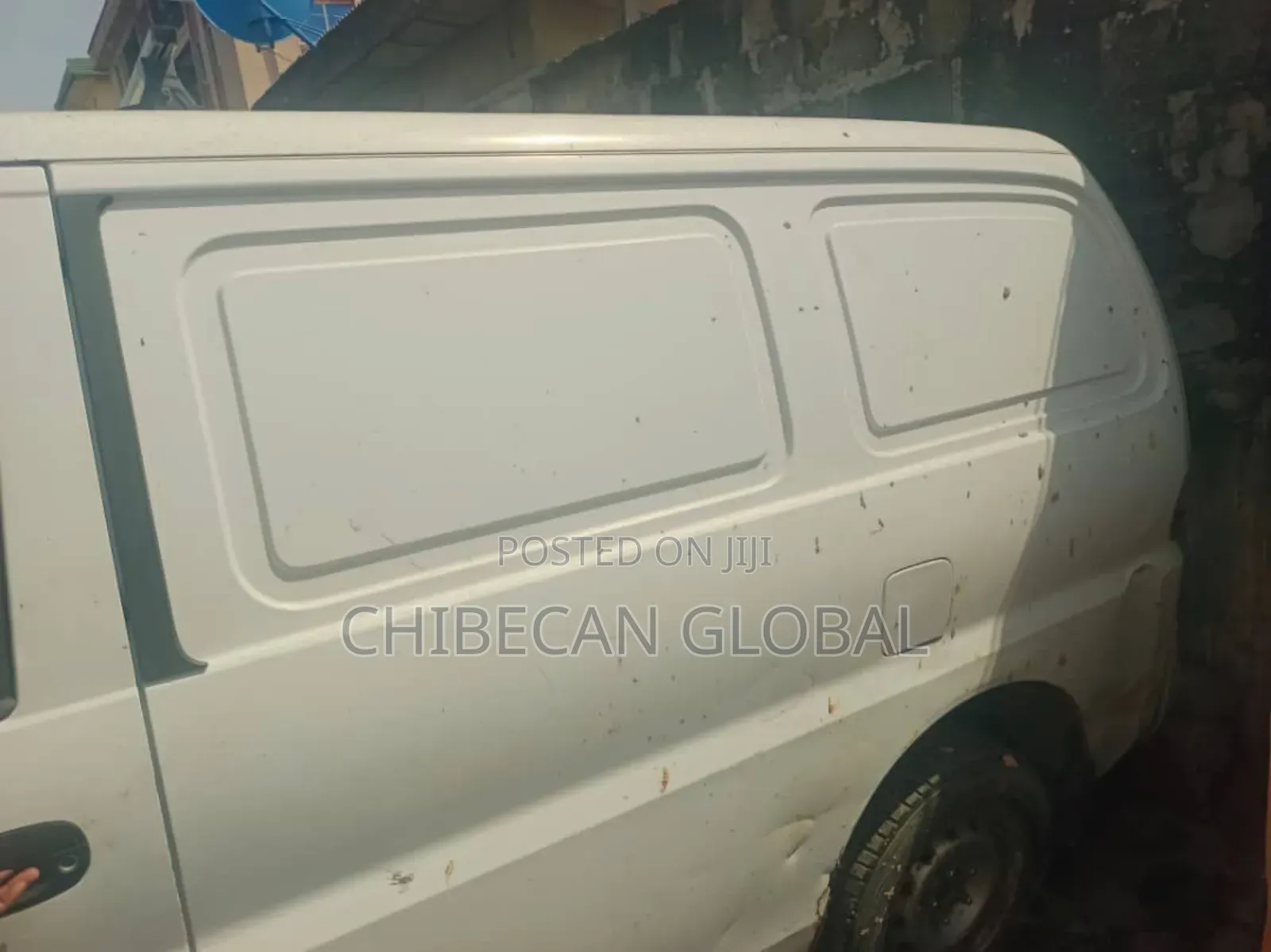 Hyundai H1 2002 White