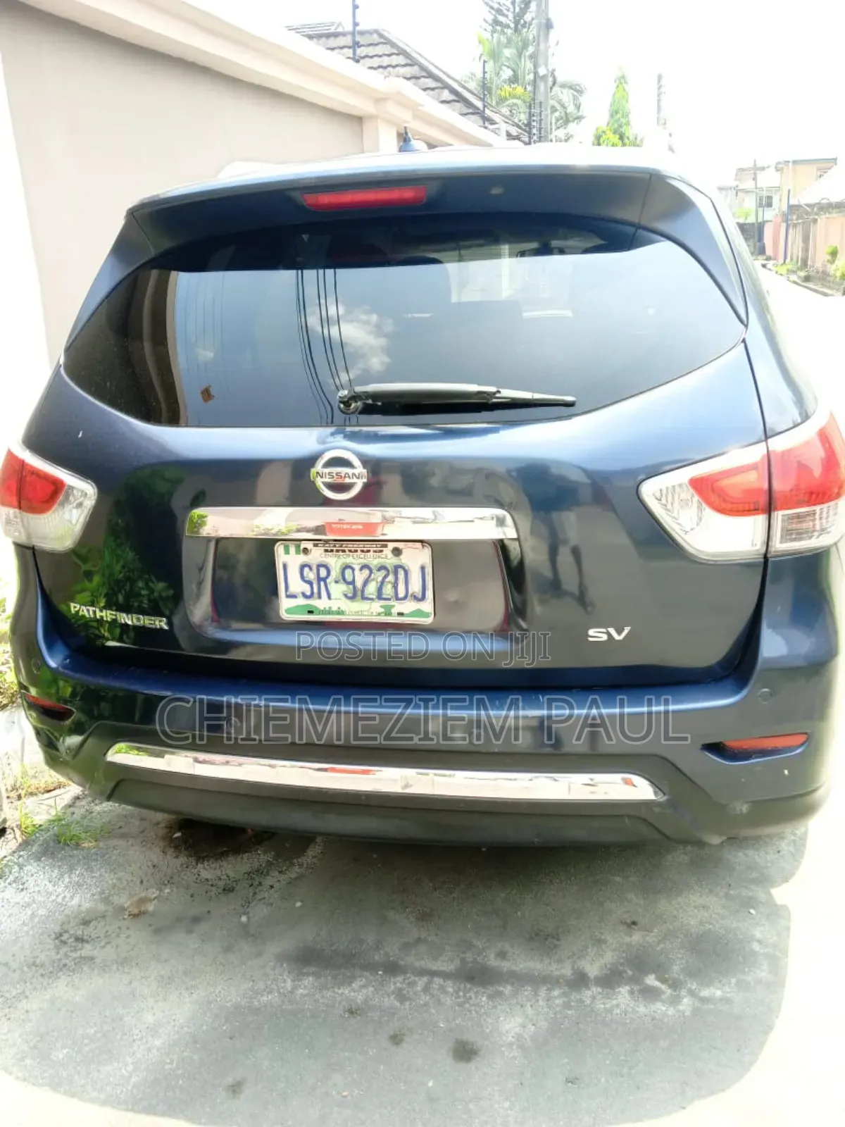 Nissan Pathfinder SV 2012 Blue