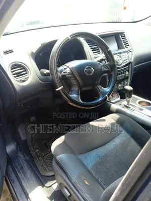 Nissan Pathfinder SV 2012 Blue