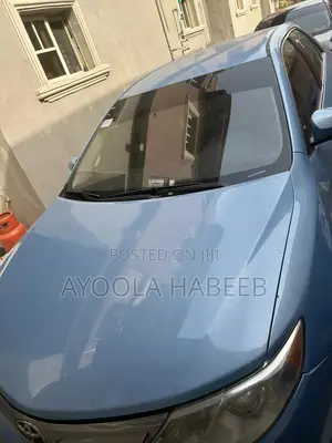 Toyota Camry LE 4dr Sedan (2.5L 4cyl 6A) 2013 Blue