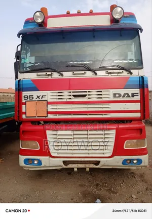 Distress Daf 95xf Trailer/Tractor Head