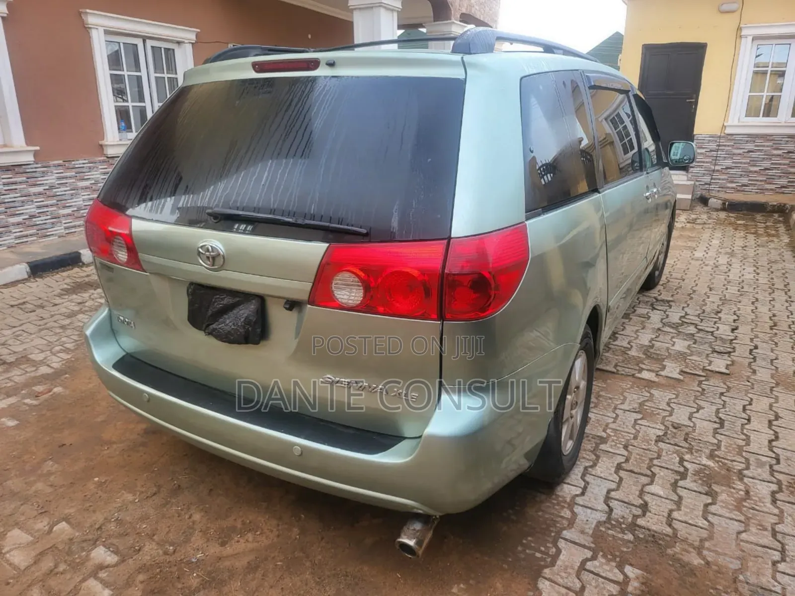 Toyota Sienna XLE 2008
