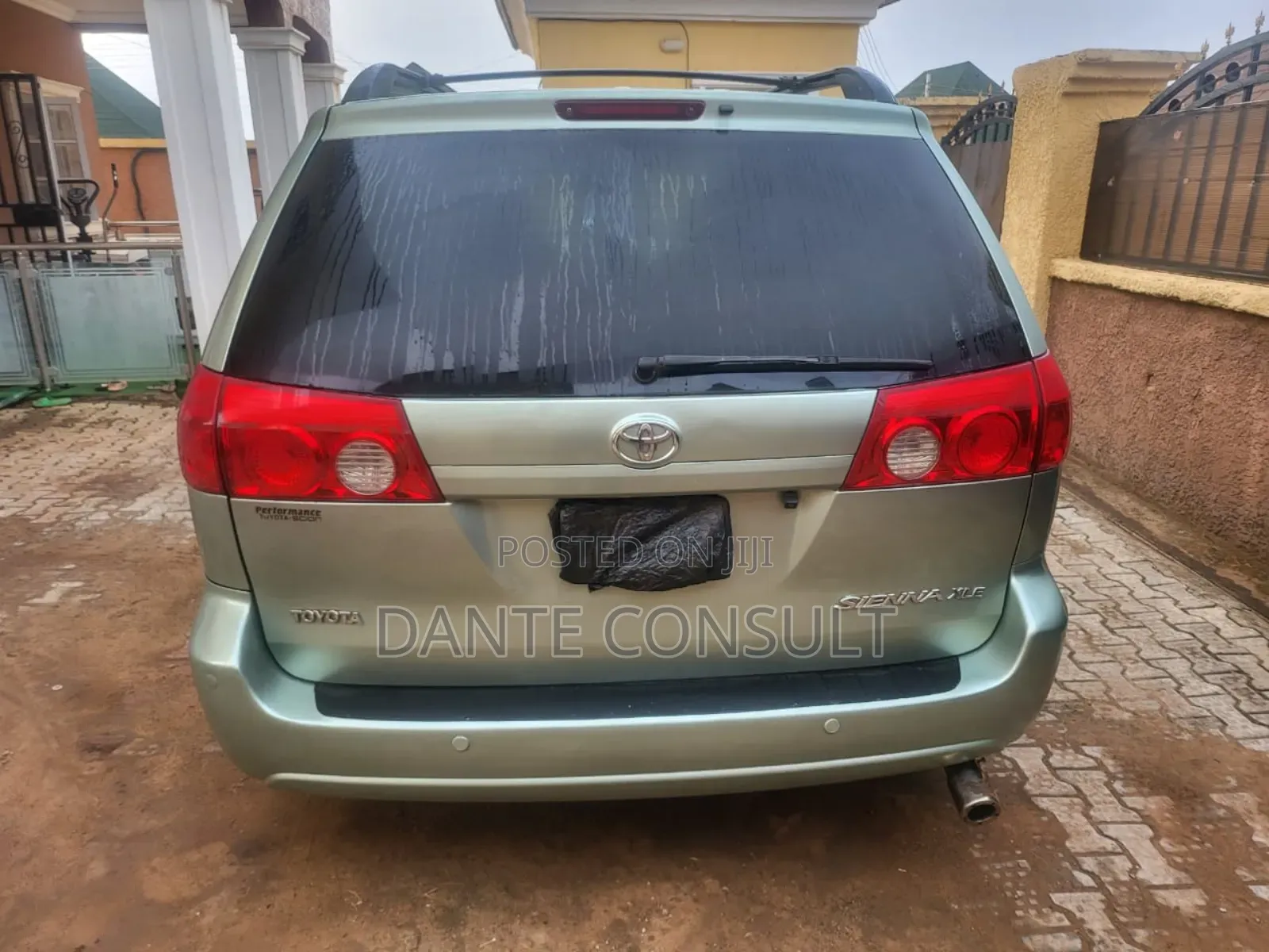 Toyota Sienna XLE 2008