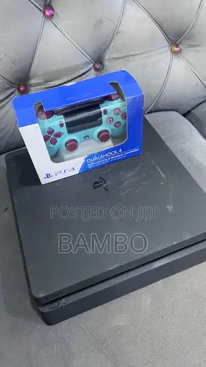 Ps4 Slim With 1 Pad 8 Games (500gb)