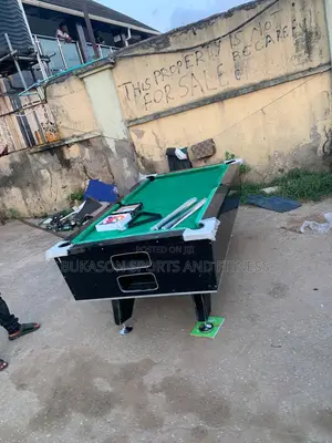 Marble and Coin Snooker Board