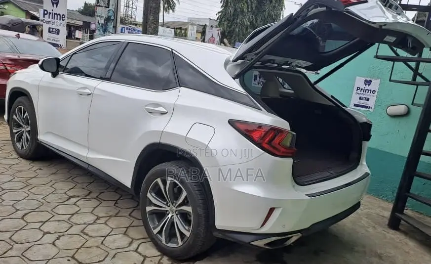 Lexus RX 300 4WD 2018 White