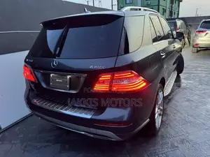 Mercedes-Benz M Class 2015 Gray
