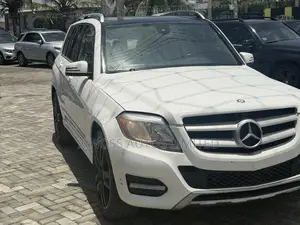 Mercedes-Benz GLK-Class 350 4MATIC 2014 White