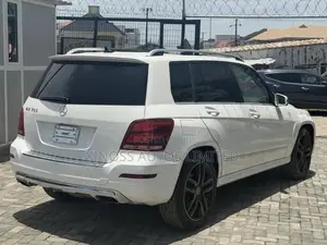Mercedes-Benz GLK-Class 350 4MATIC 2014 White