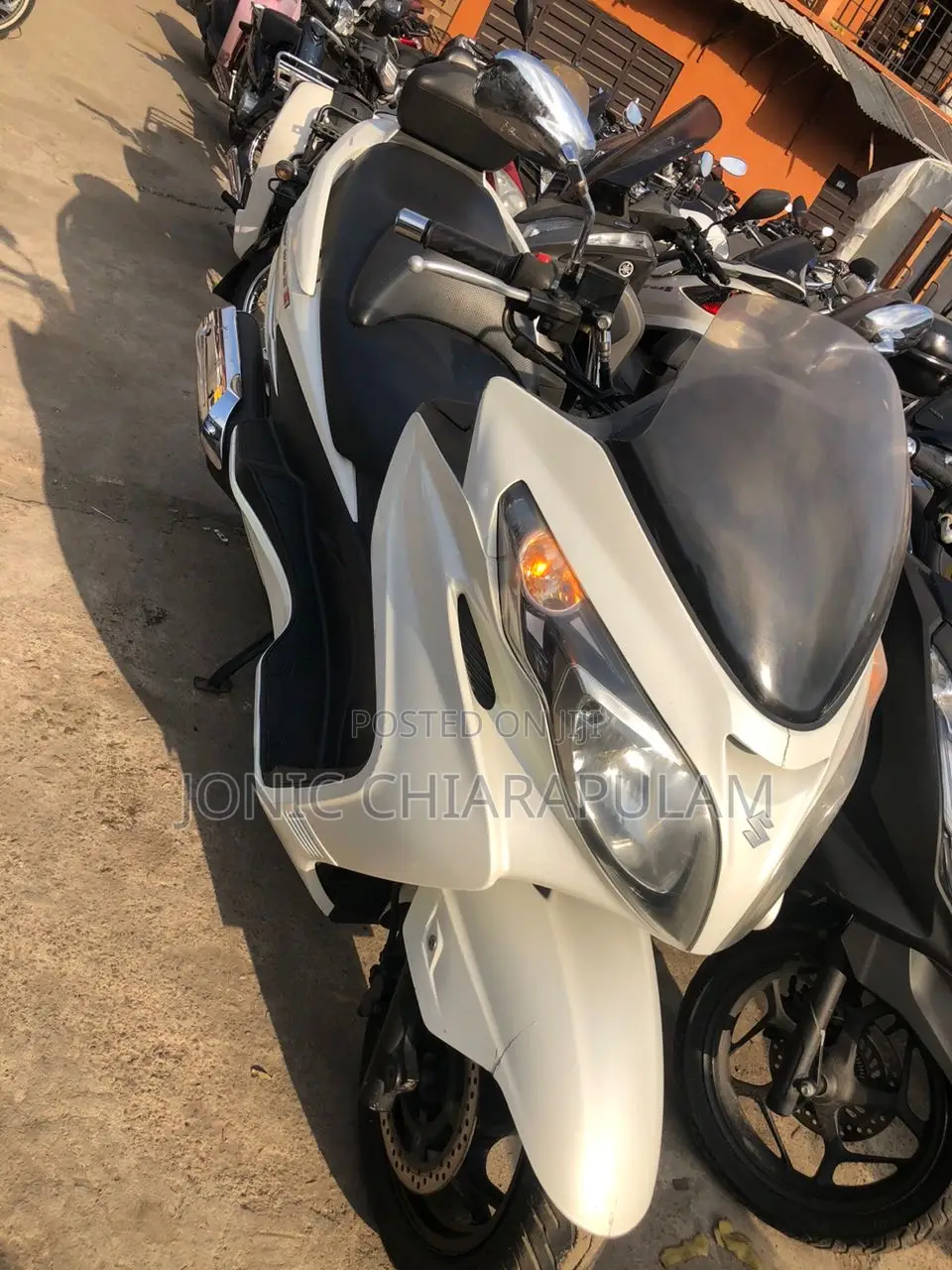 Suzuki 2018 White