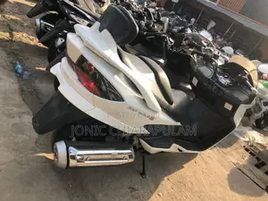 Suzuki 2018 White