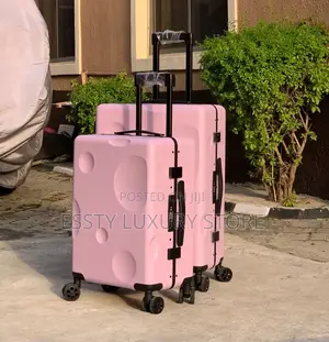 Top Quality Traveling Set of Box . Size 20 and 24 Selling Together