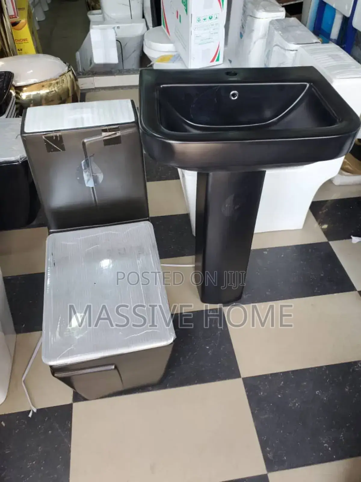 Executive Black Wc