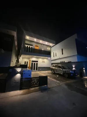 5bdrm Duplex in Opebi Estate for rent
