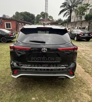 Toyota Highlander 2021 Black