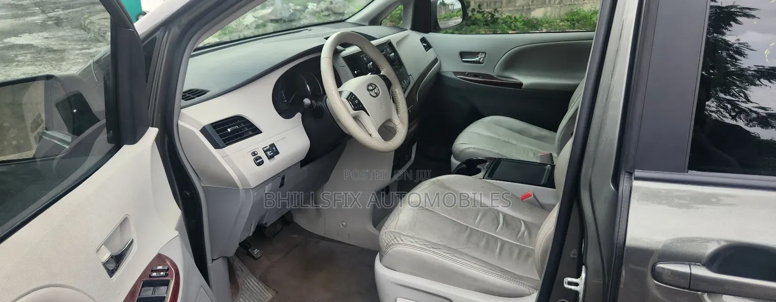 Toyota Sienna XLE 8 Passenger 2012 Green