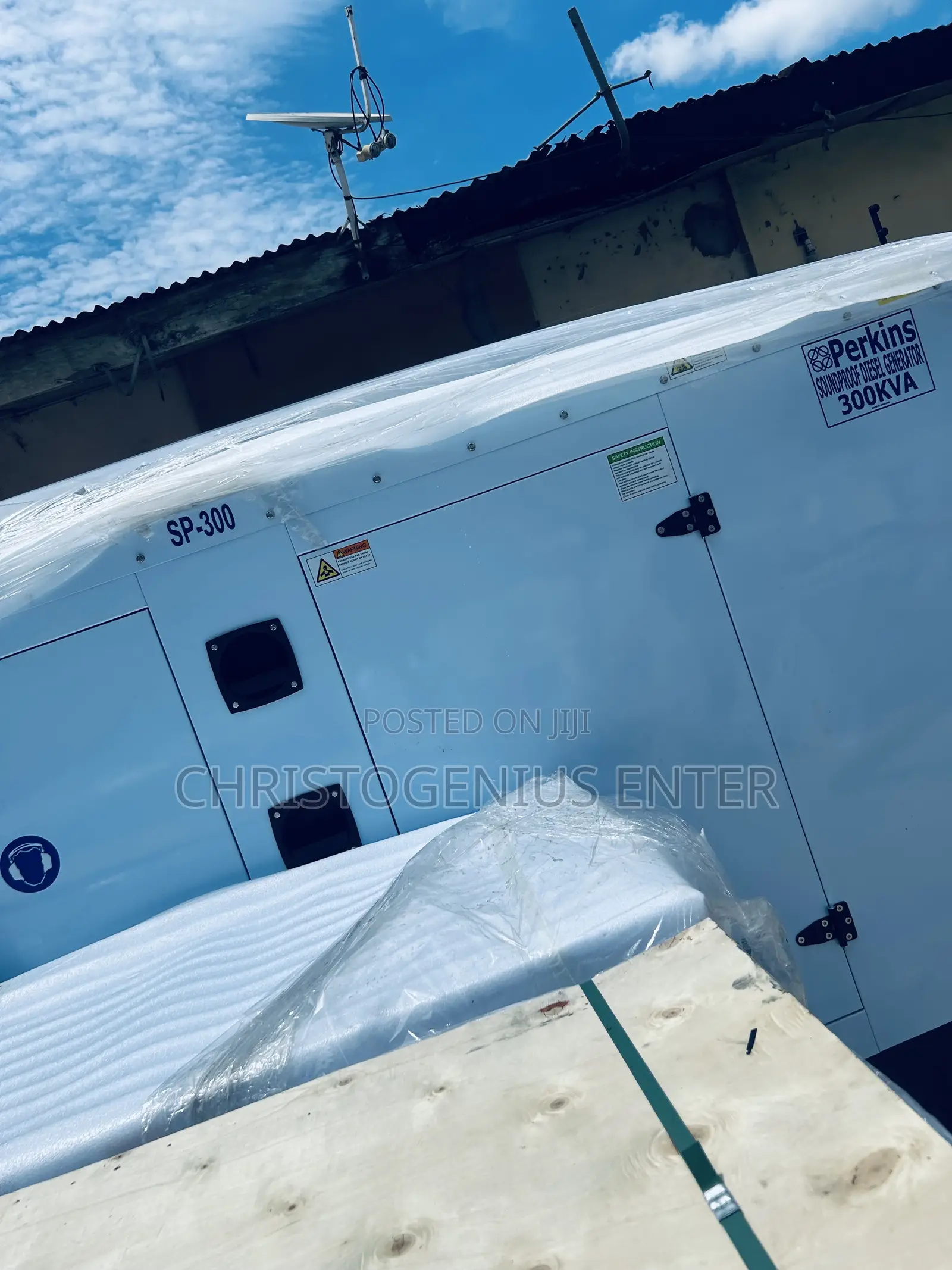 Super Noiseless Perkins Generator 300kva