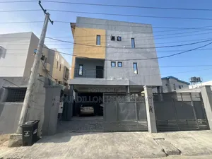 2bdrm Apartment in Ologolo Lekki Lagos for sale