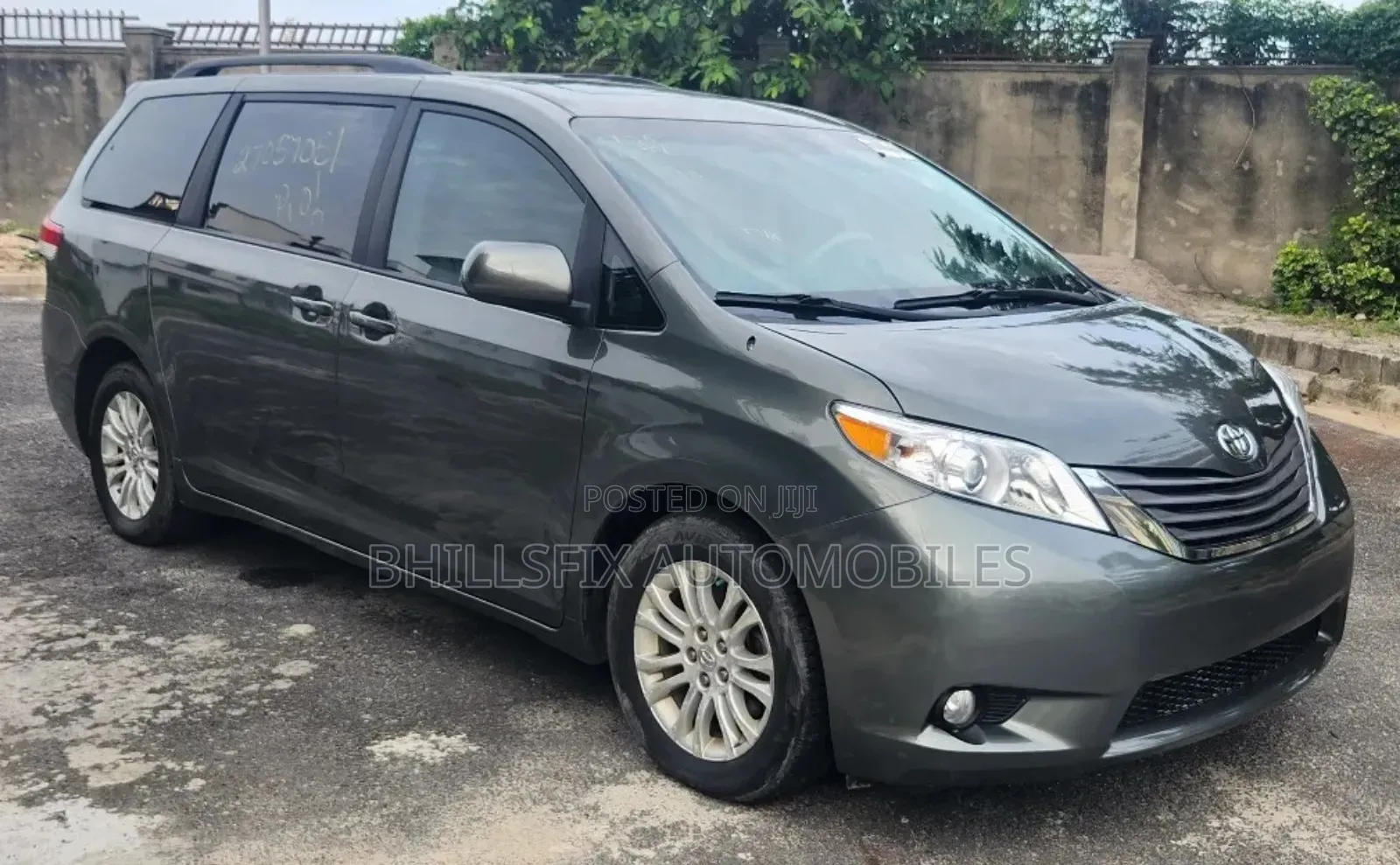 Toyota Sienna XLE 8 Passenger 2012 Green