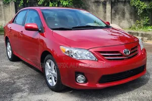 Toyota Corolla LE 4dr Sedan (1.8L 4cyl 4A) 2013 Red