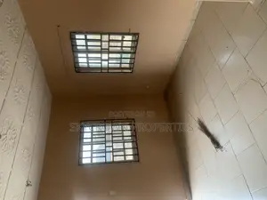 2bdrm Apartment in Adeleke Estate, Osogbo for rent
