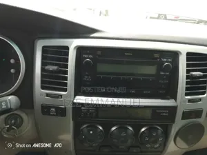 Toyota 4-Runner Limited 2008 Gold