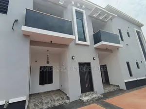 2bdrm Block of Flats in Town Estate, Dutse-Alhaji for rent