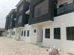 2bdrm Block of Flats in Town Estate, Dutse-Alhaji for rent