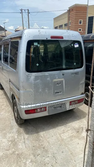 Daihatsu Hijet 2012 Silver