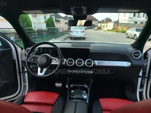 Mercedes-Benz GLB-Class GLB 250 4MATIC 2020 White